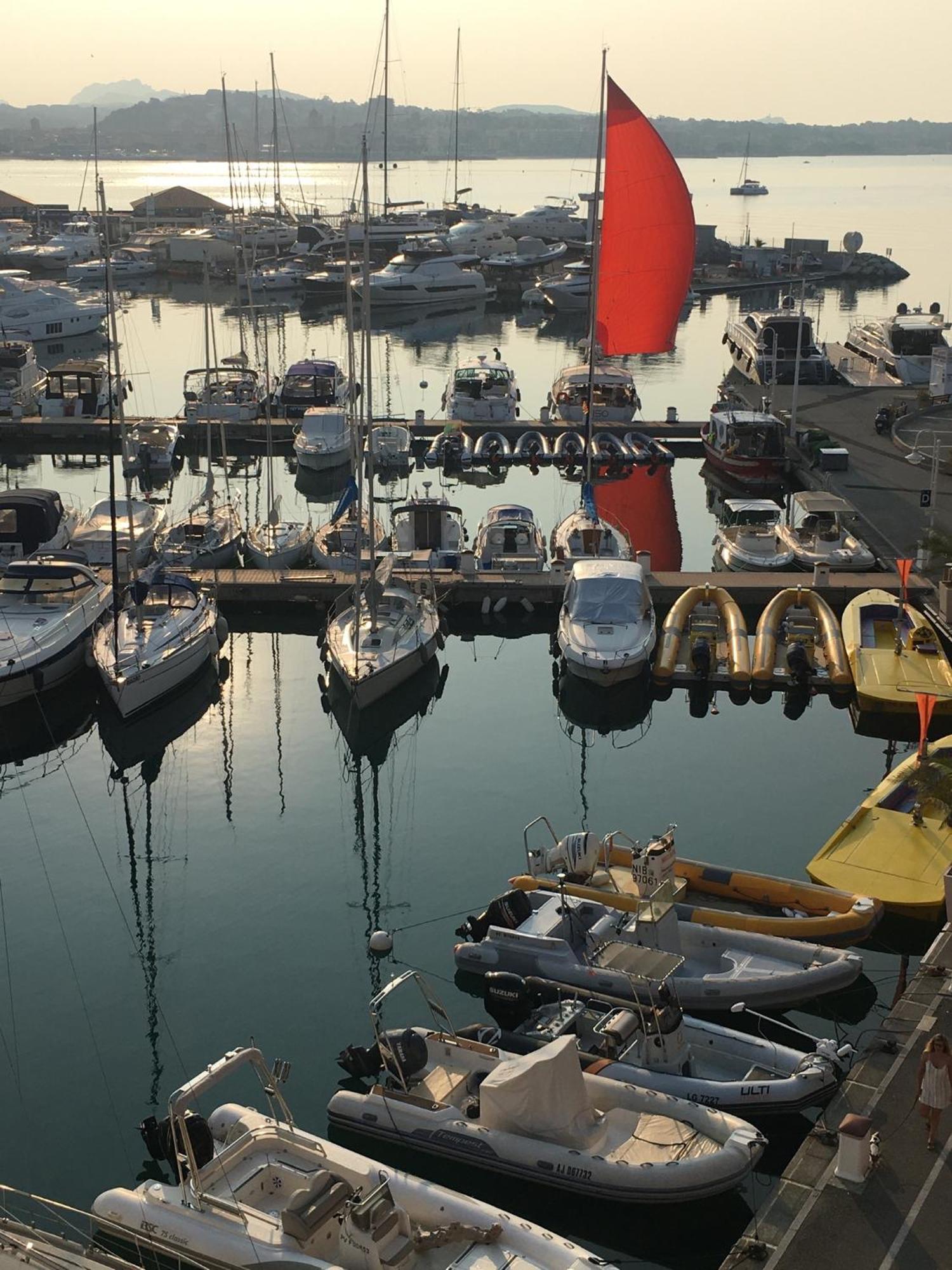 Apartment Hirondelle Port Fréjus Buitenkant foto