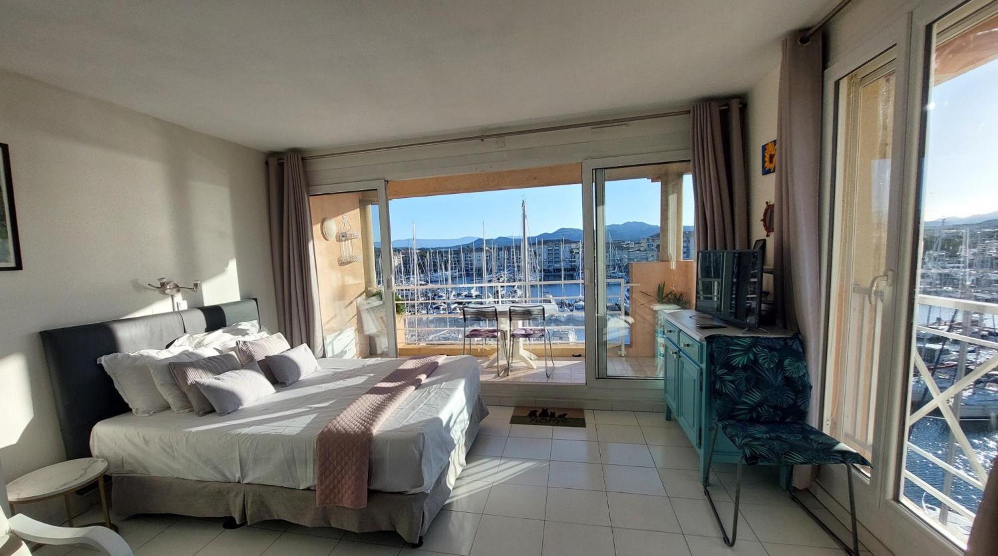 Apartment Hirondelle Port Fréjus Buitenkant foto